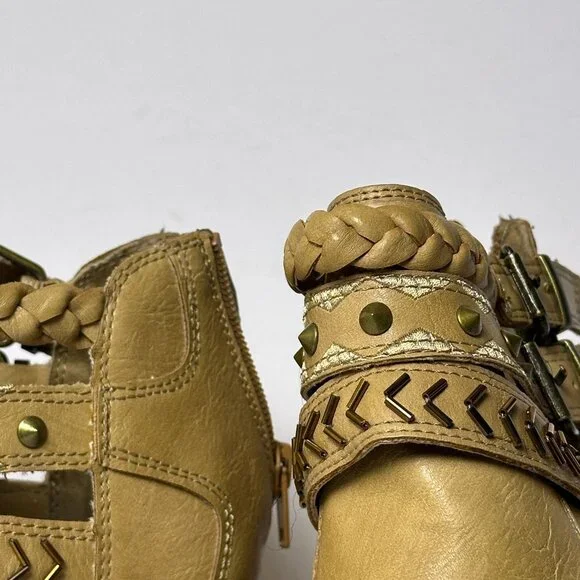 Sugar Riverdale Ankle Booties Women 8 Brown Block Heel Studded Beads Back Zip - Picture 5 of 16